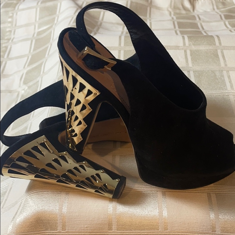 Platform suede open toe shoes